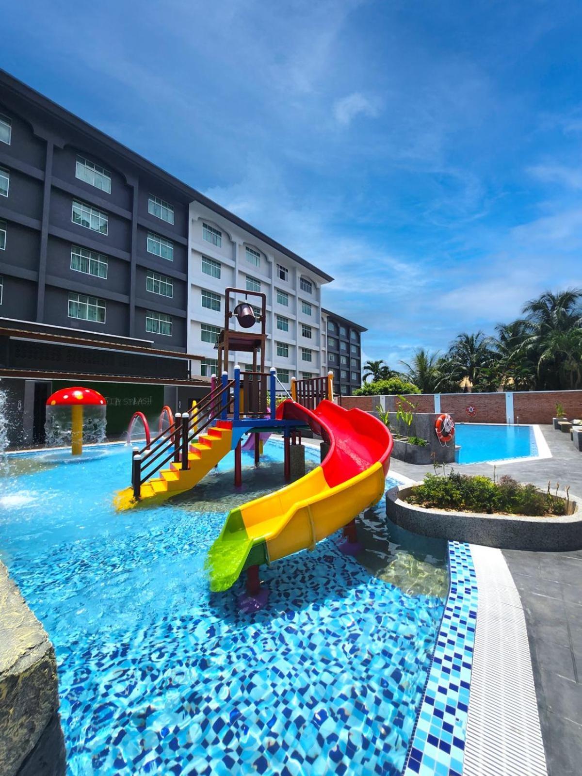 Raia Inn Penang Bayan Lepas Exterior photo