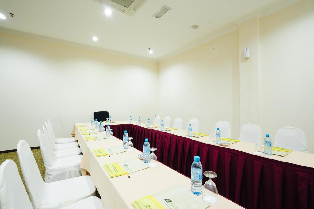 Raia Inn Penang Bayan Lepas Exterior photo