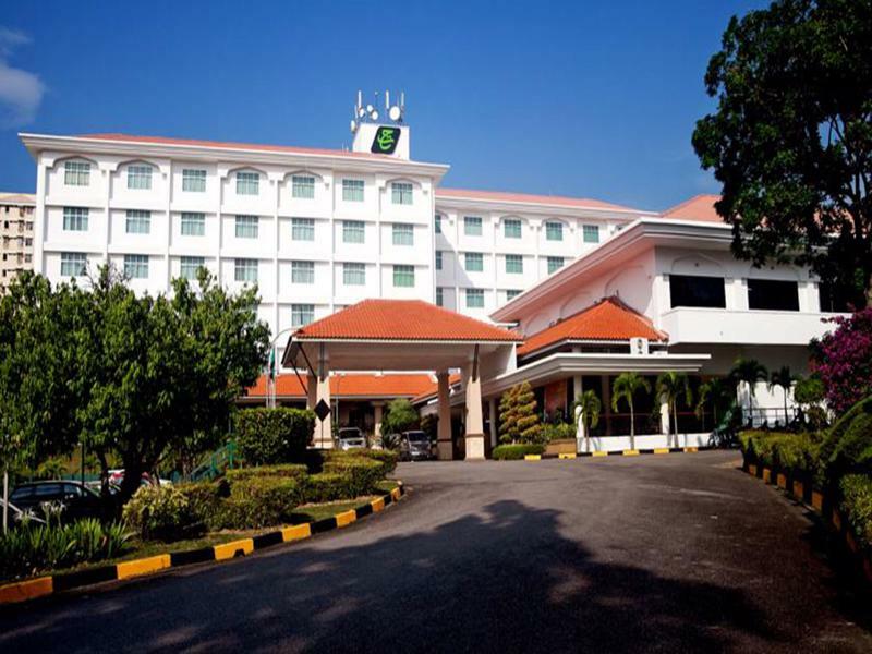 Raia Inn Penang Bayan Lepas Exterior photo